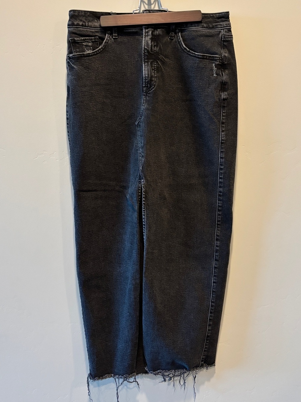 Express Size 8 High-Waisted
Denim Maxi Skirt with Front Slit in Black - Picture 2 of 6